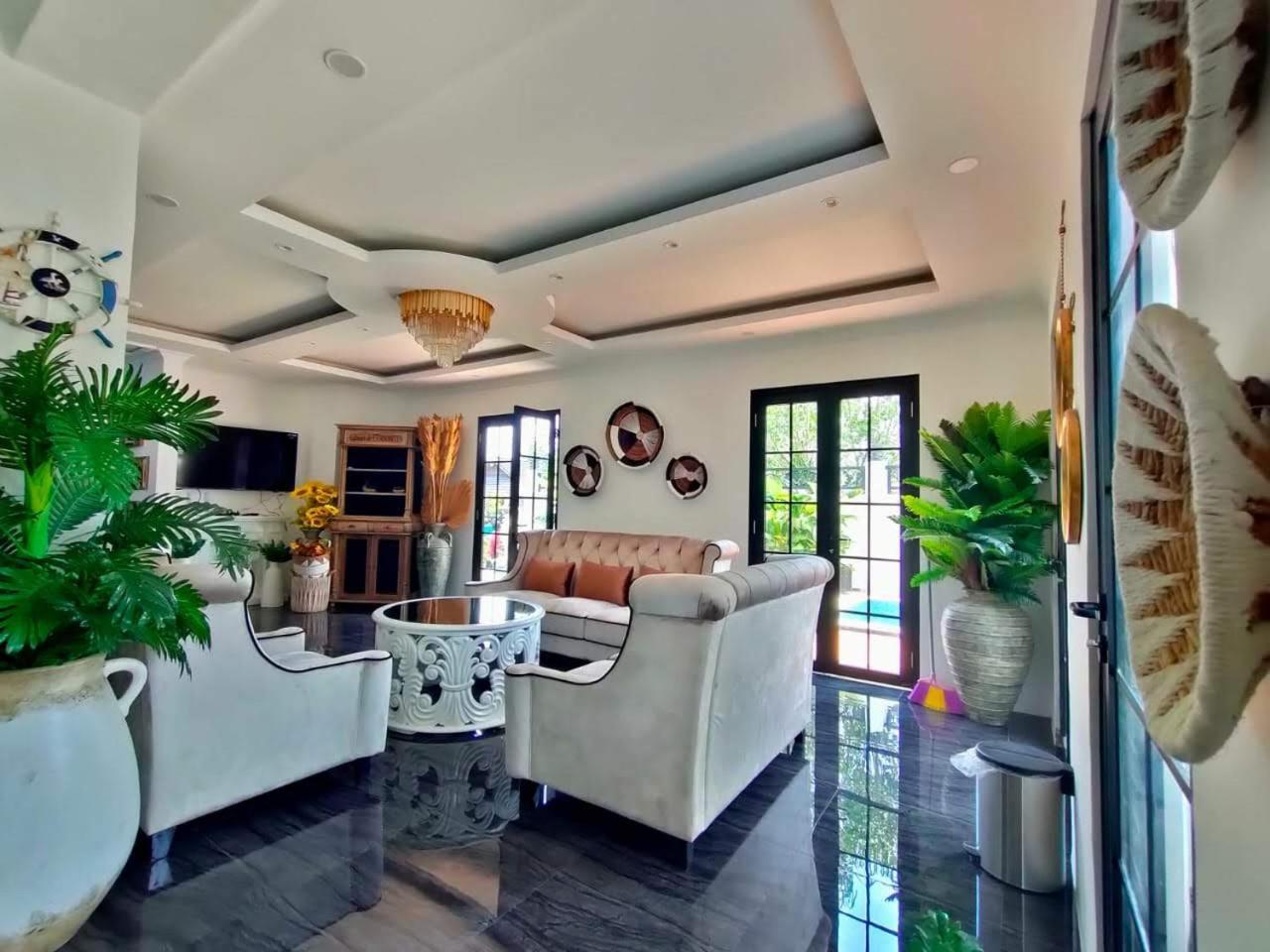 Cinengangirang Villa Kota Bunga Malini 7 מראה חיצוני תמונה